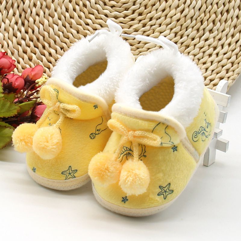 Baby Girls Shoes First Walk Newborn Baby Flock Warm Soft Boots Pre-walker Shoes Infant Boy Toddler Soled First Walker Bootie